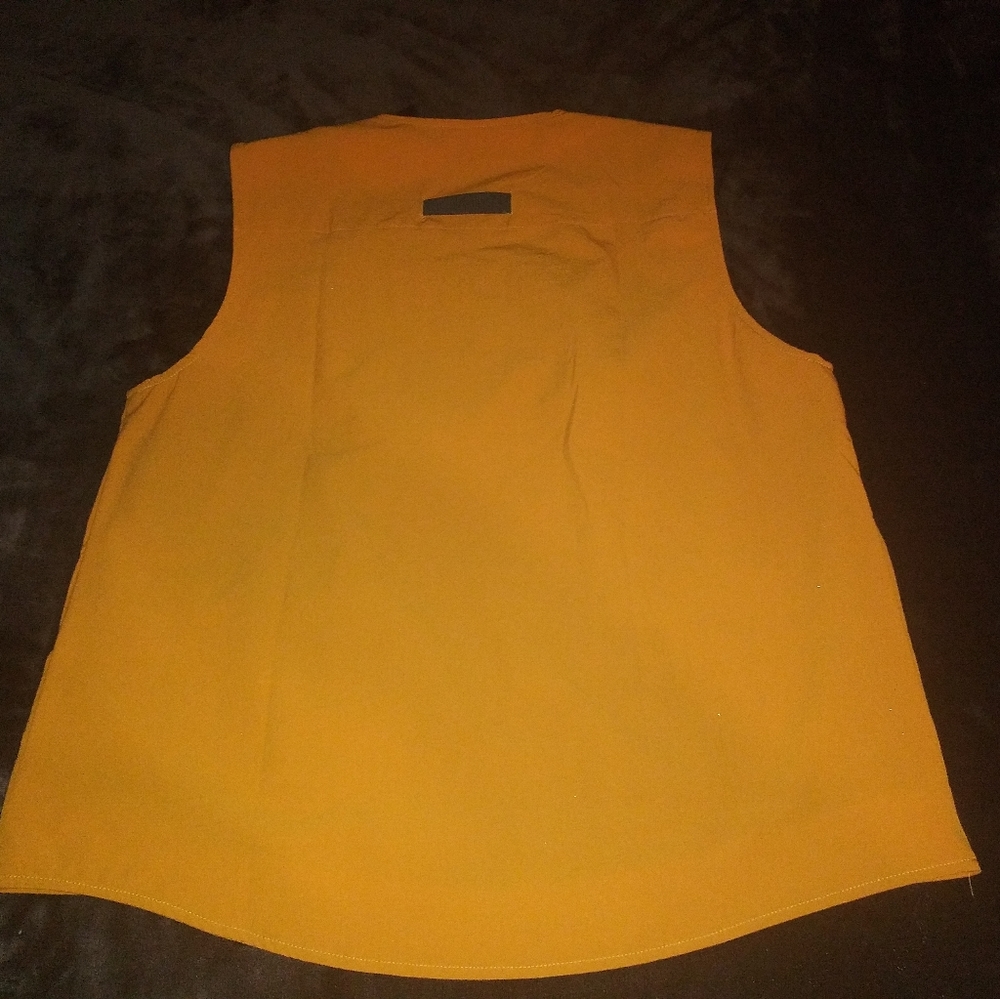 Cargo Vest - Picture 2 of 5